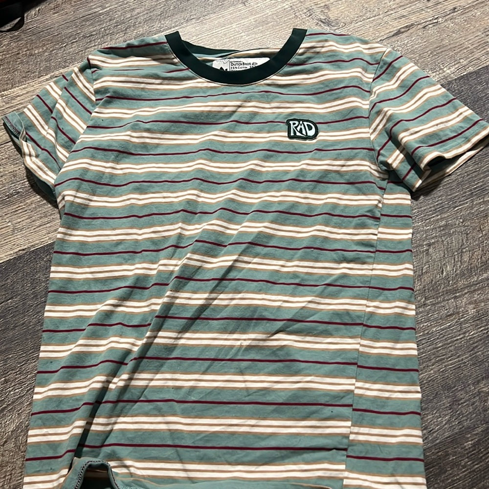 women’s small dutch shirt
